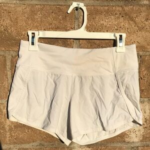 Lululemon Athletica Shorts White Women’s Size 4 With Back Pocket